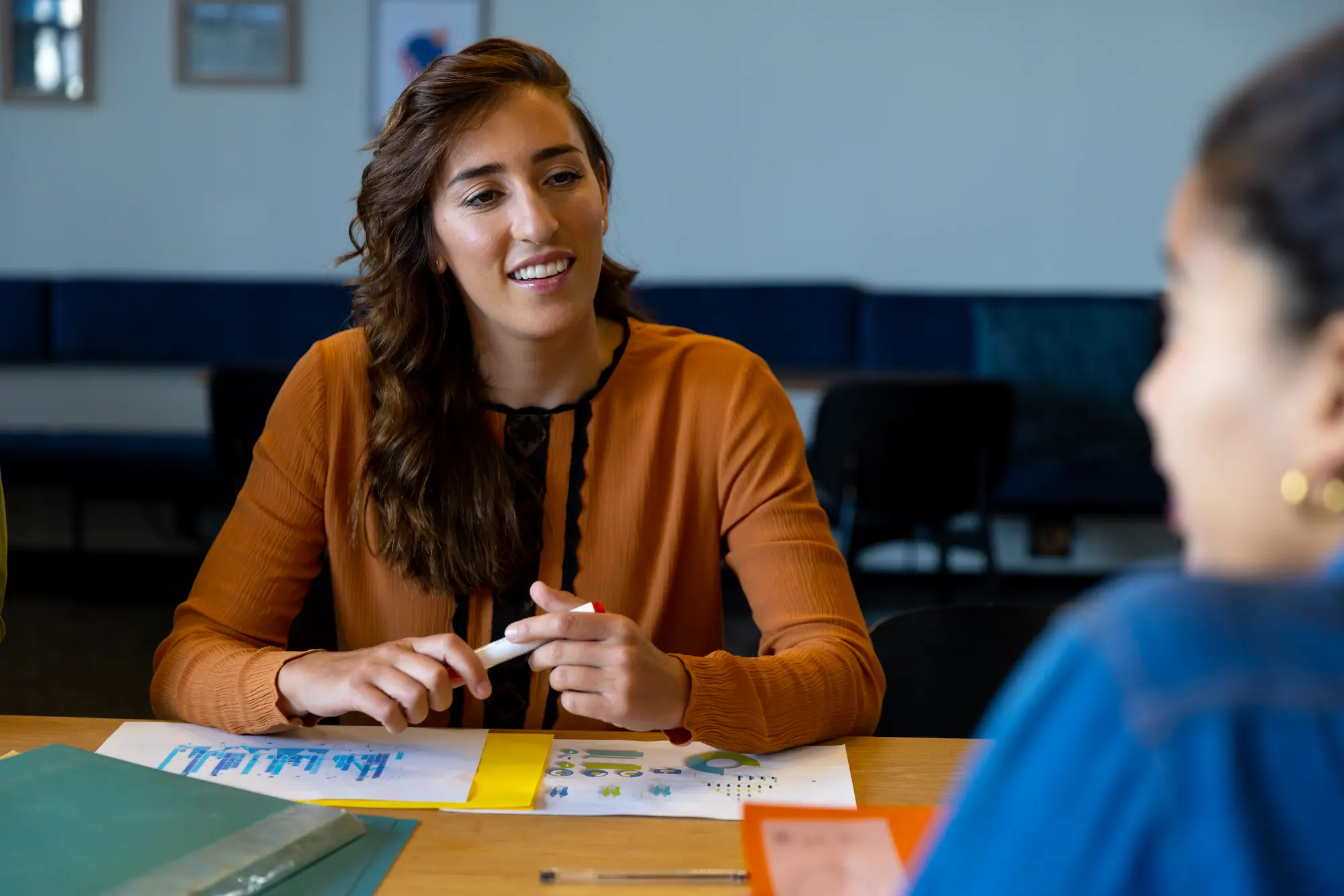 Academic advisor meeting with a student