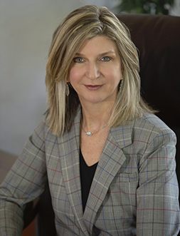 Dr. Rhonda Epper portrait